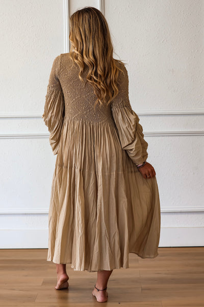 Palo Pinto Waltz Midi Dress